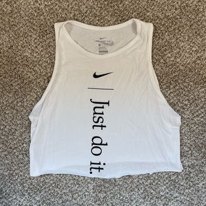 Nike Muscle Tank XS barely used!!